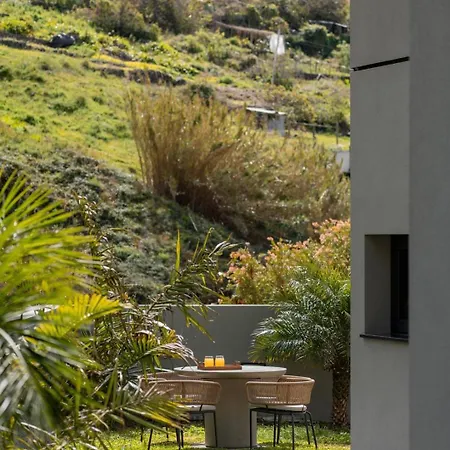 Villa Arbor Villa: Nature Retreat