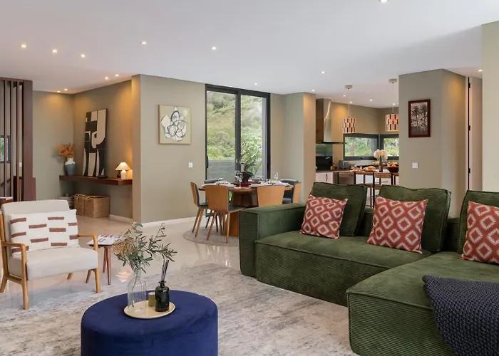 Arbor Villa: Nature Retreat *