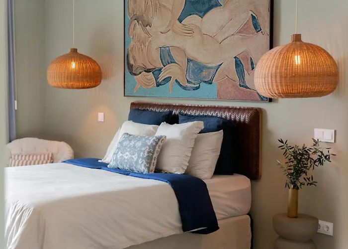 Arbor Villa: Nature Retreat *