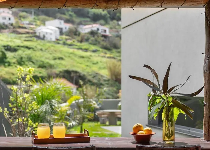 Arbor Villa: Nature Retreat * Campanário